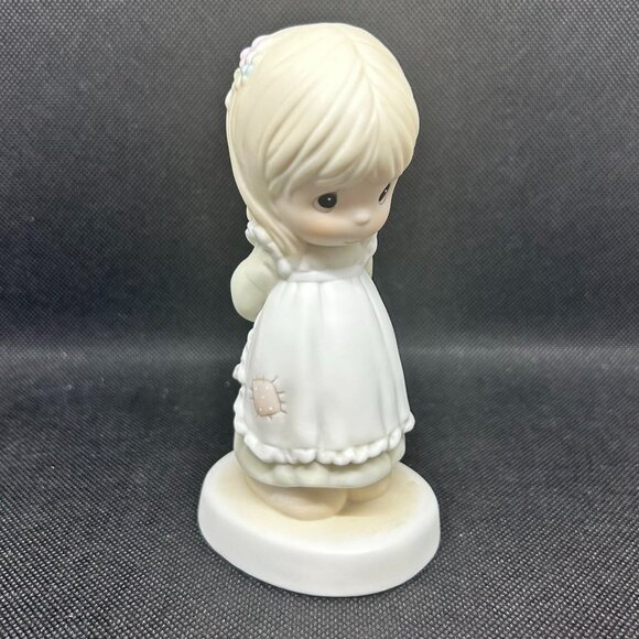 Precious Moments “God is love dear Valentine" figurine - Picture 1 of 3